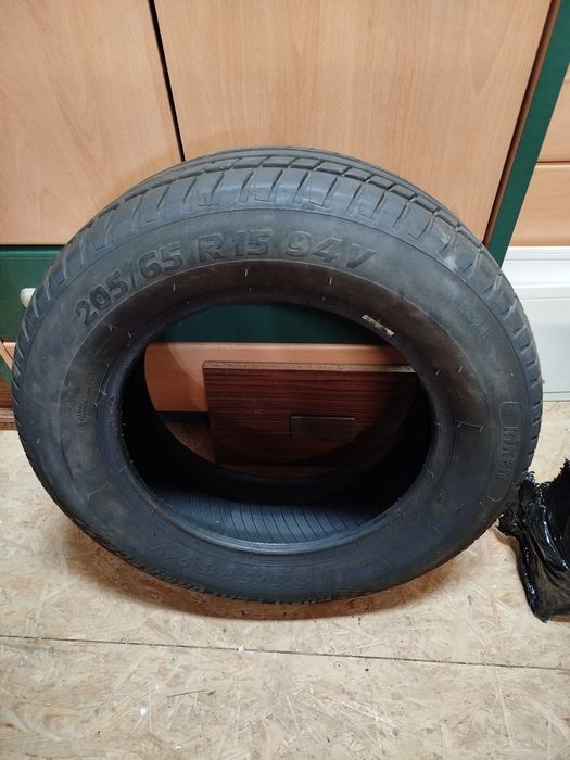Opona 205/65/R15