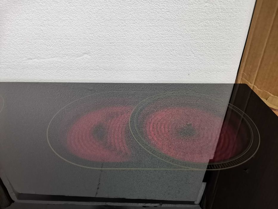 Варильна поверхня Victoria 4 60cm Ring Ceramic Hob Black плита електрична варочная
