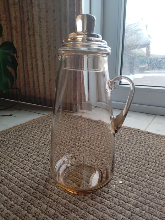 Кувшин стеклянный