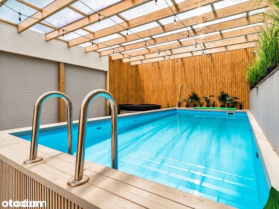 Basen, sauna, jacuzzi - dom na własność