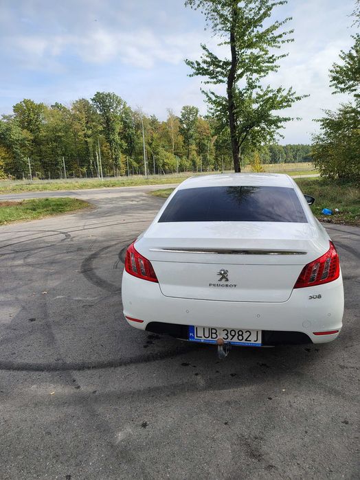 Peugeot 508 sedan