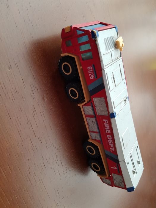 Camião / carro dos bombeiros brinquedo