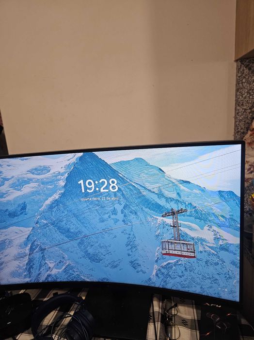 Ecrã curvo LG 32"