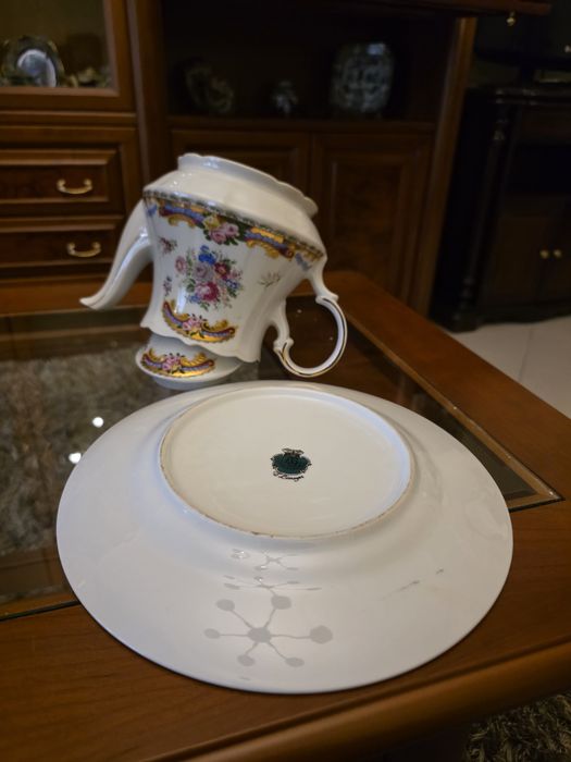 Conjunto de bule e prato de bolo Limoges