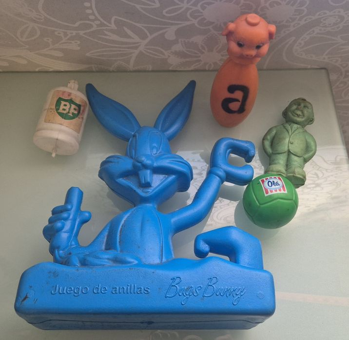 Brinquedos em plástico