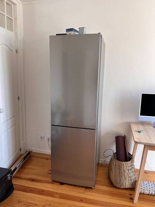 Frigorífico Bosch KGN36VLED