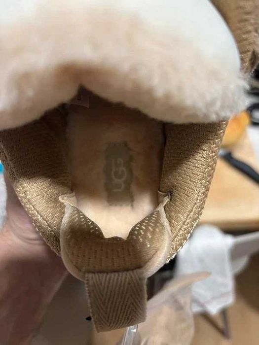 UGG Lowmel Sand r.40