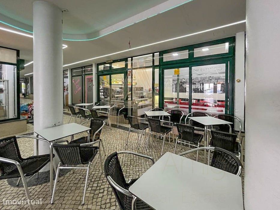 Espaço comercial no coração de Sesimbra