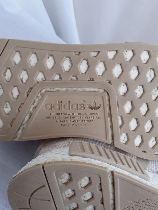 Кросівки Adidas NMD_R1 Primeknit (linen khaki) Оригінал  розмір 38,5