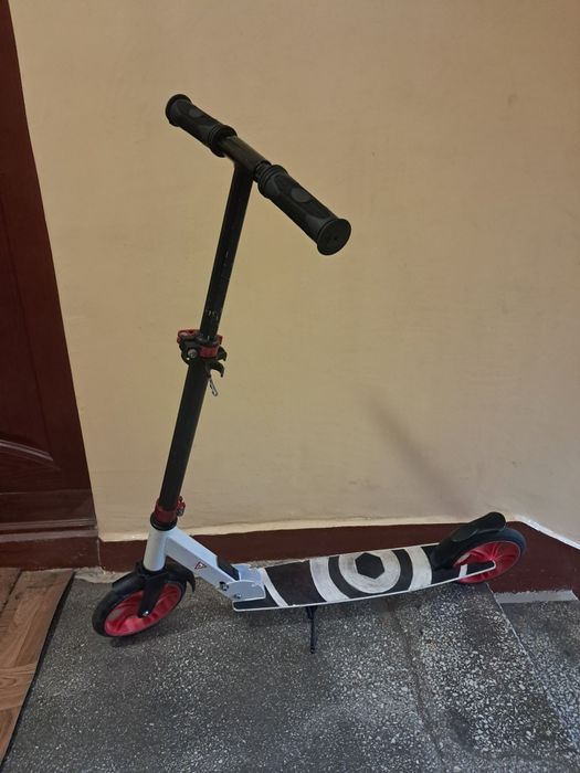 Hulajnoga z dużymi kołami