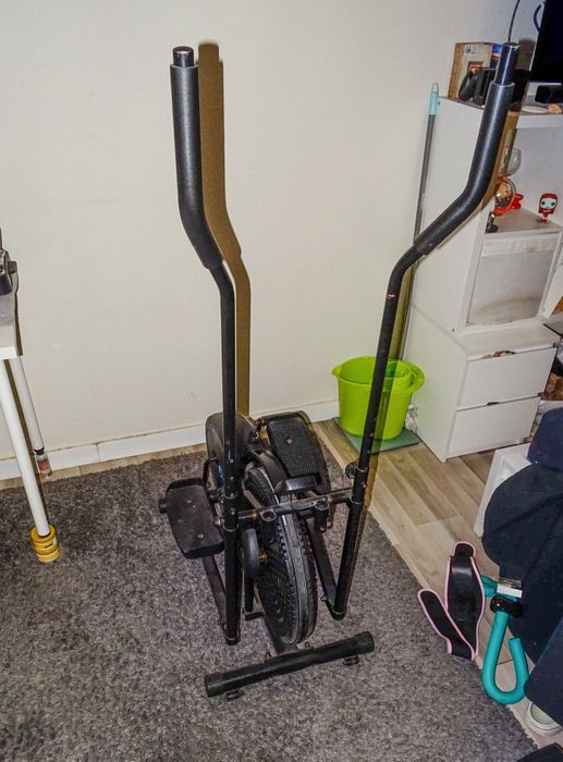 Bicicleta elitica como nova