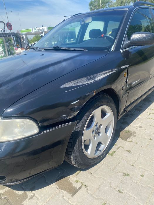 Автомобіль Audi A4