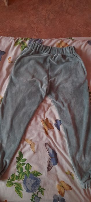 Продам костюм для дівчинки
