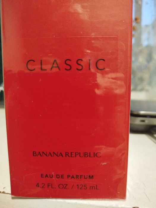 Banana Republic Classic Red