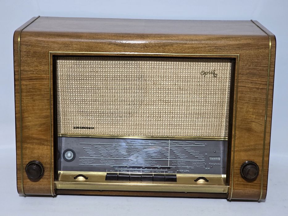 Rádio antigo reparado Telefunken