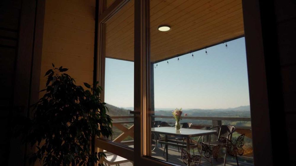 Будиночок у Карпатах