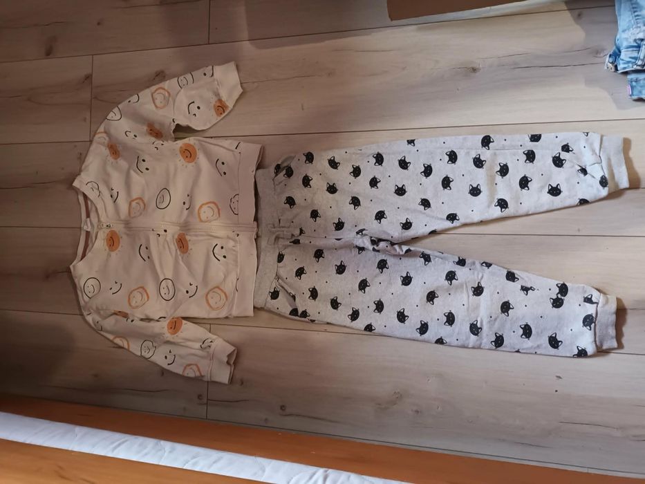 Paka ubrań dla dziewczynki r.128