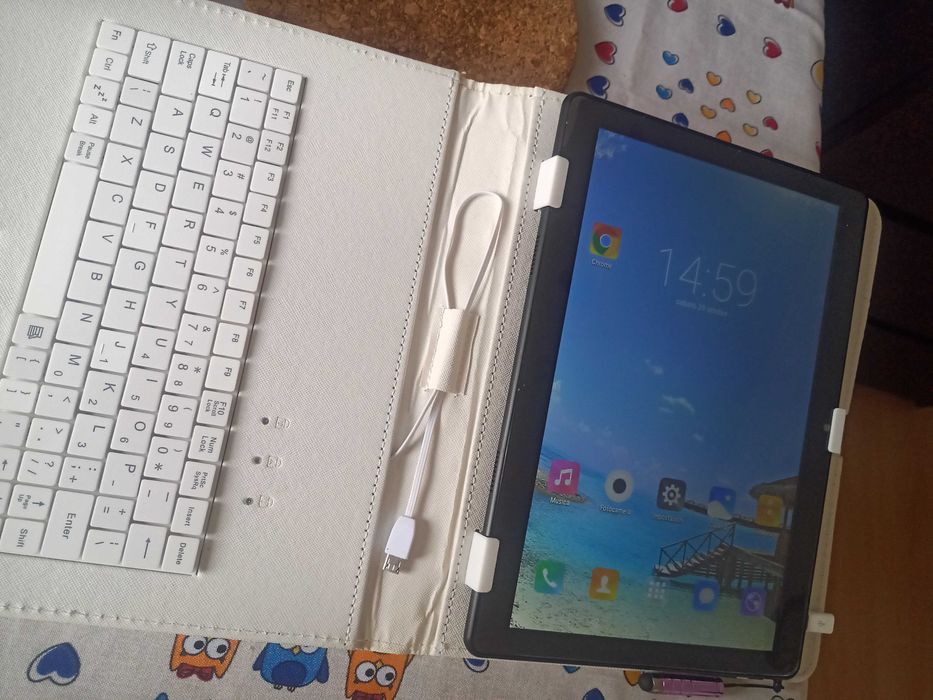 Tablet novo com acessórios