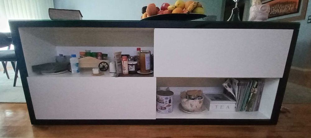 Louceiro com Design Elegante — Como Novo!