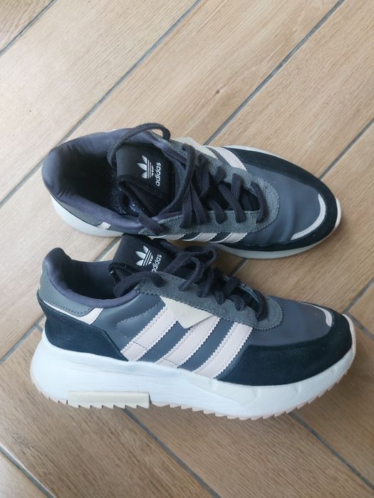 Adidas 39 .5 Snekarsy Jesień Wyprzedaż