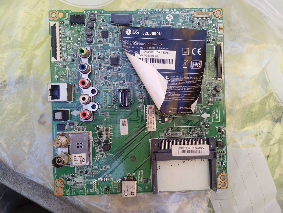 Mainbord TV LG 32 LJ590u