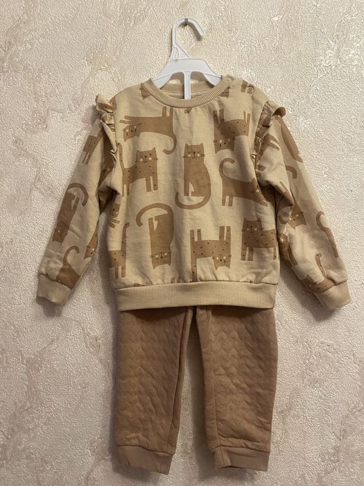 Дитячий костюм на дівчинку 92 розміру