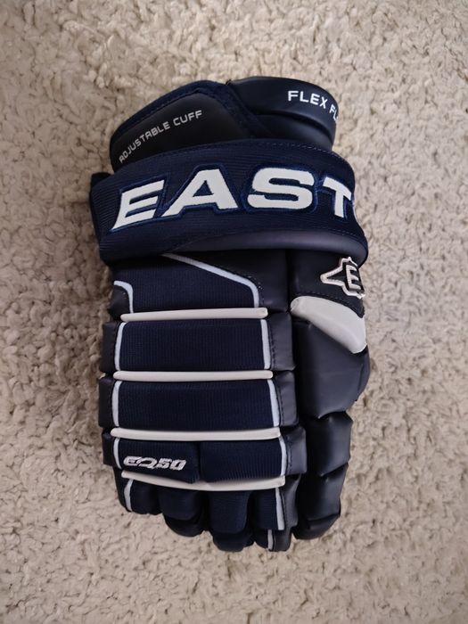 Хоккейные перчатки EASTON synergy EQ 50
