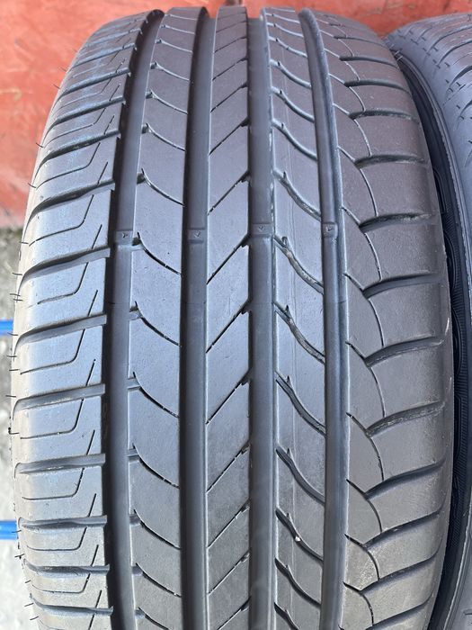 215/50/17 R17 Goodyear EfficientGrip літо 2 шт ціна за 1 шт