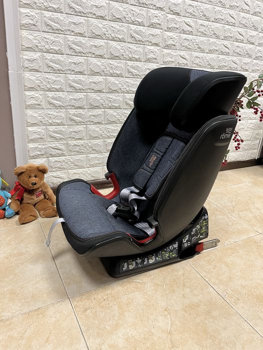 Автокрісло Britax Romer ADVANSAFIX IV M Група 1/2/3 (9-36кг) брітакс