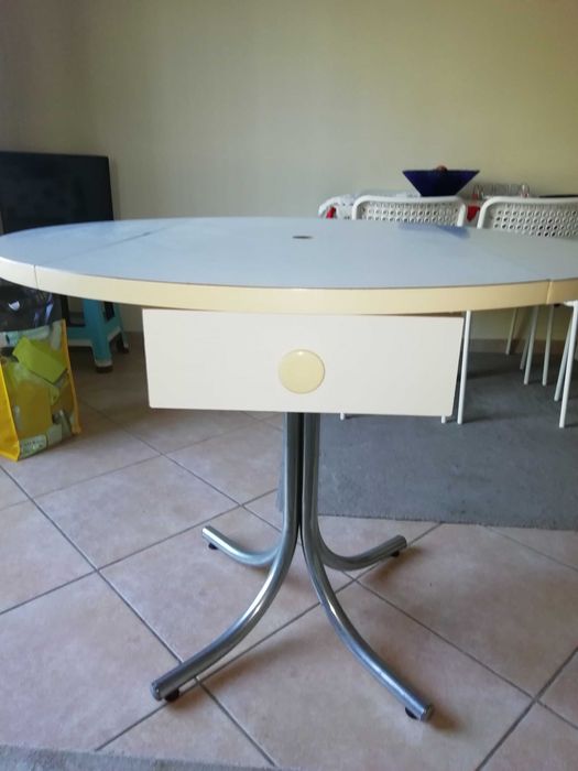 Mesa redonda para cozinha