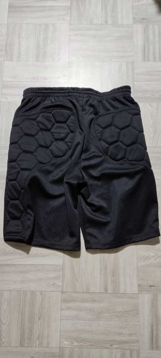 р52 Шорти футбольні воротаря із захистом Sondico