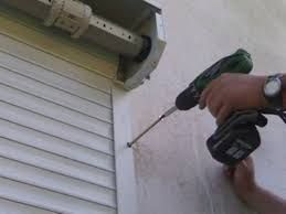 Ремонт захисних ролет