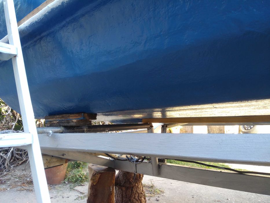 Barco cabinado - motor 4 tempos - inspecionado até Setembro de 2031