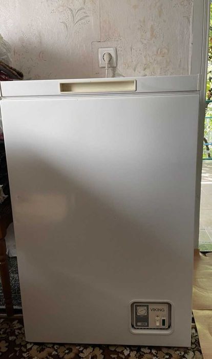 Продаються холодильники та морозильна камера