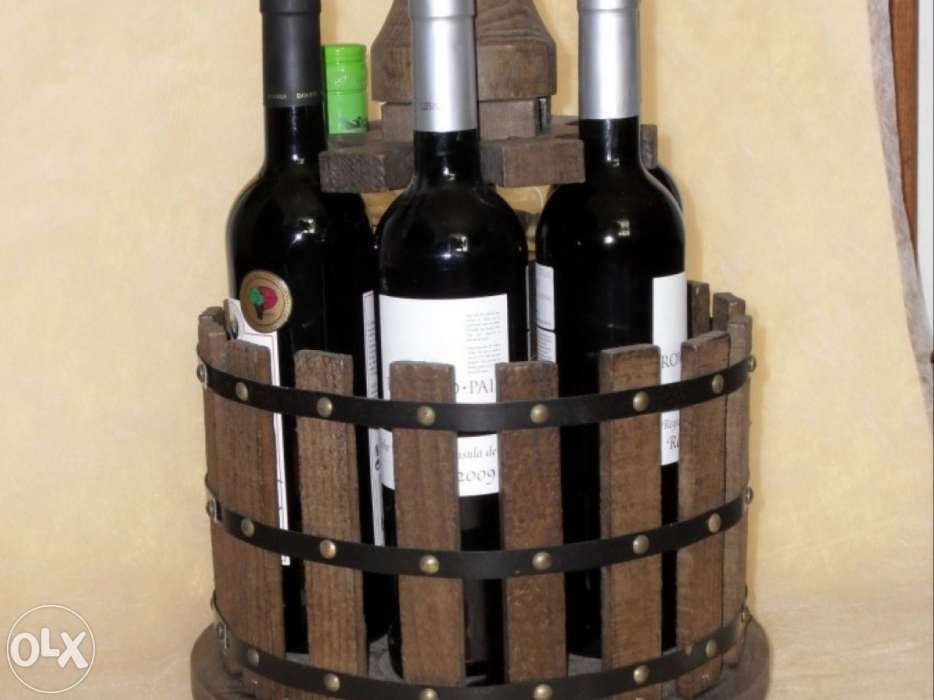 Porta garrafas em madeira