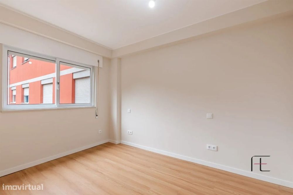 Apartamento T4, Porto, Porto