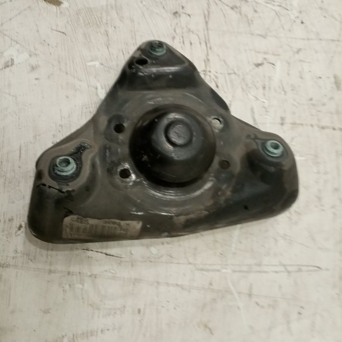 Topo de suspensão - VOLKSWAGEN Passat (3B2) | 96 - 01