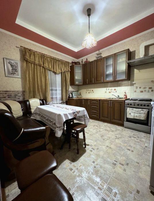 Будинок в Карпатах.Житло подобово.Здається дім,кімнати