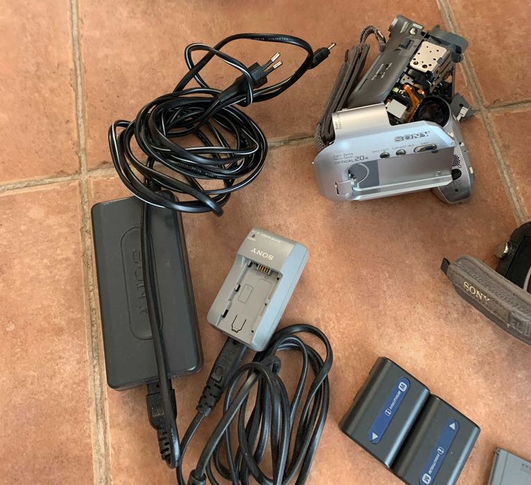 Conjunto de Câmeras de Vídeo Sony P/Peças