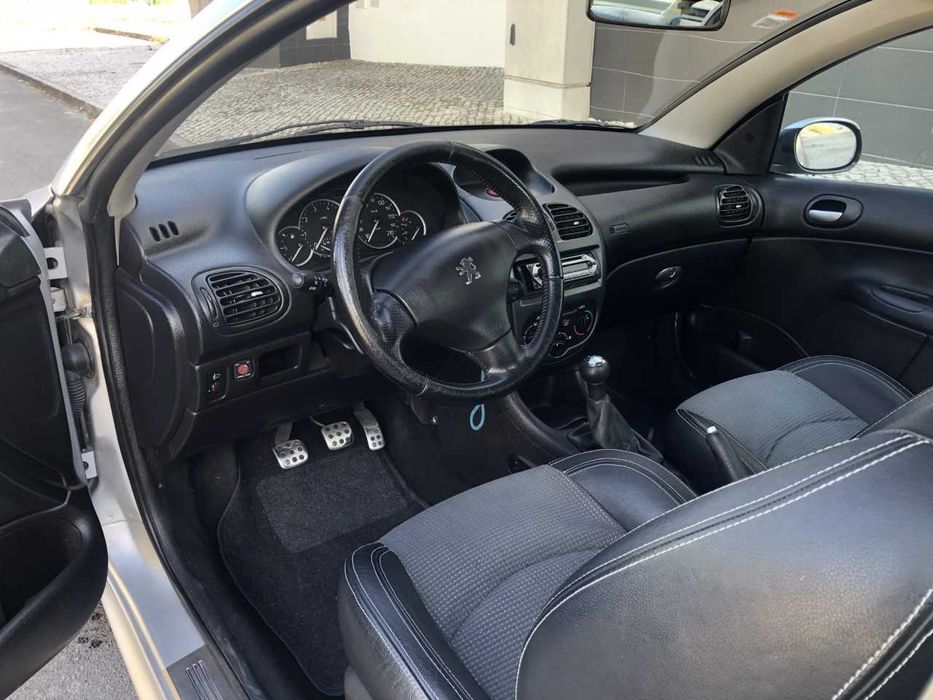 Peugeot 206cc 2004