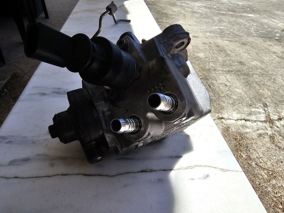 Bmw Bosch Bomba Injectora Alta Pressão Bmw 123d Bi-Turbo N47 204cv CP4.1
