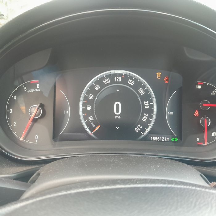 Opel insignia 2.0 cdti biturbo 2015