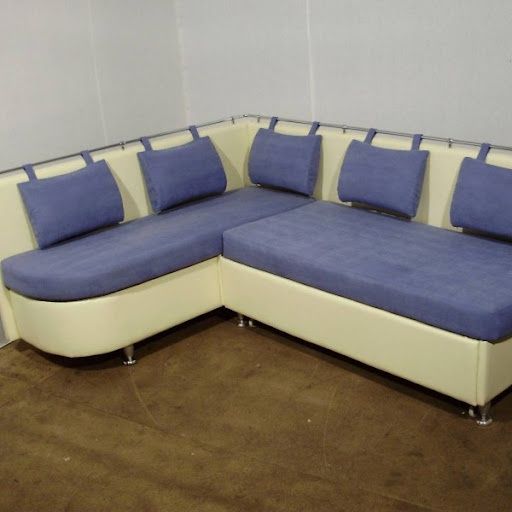 Перетяжка и ремонт мягкой мебели