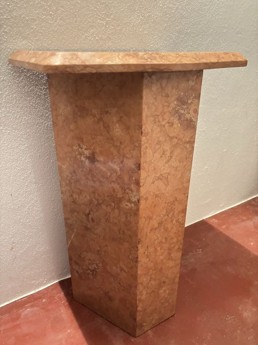 Mesa apoio mármore rosa