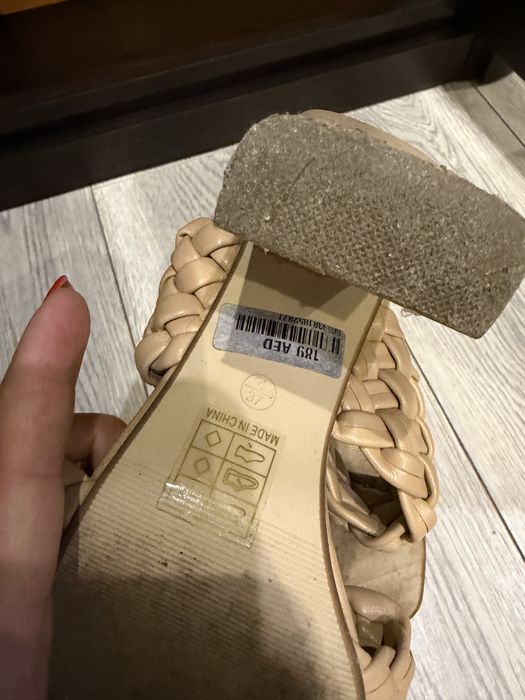 Продам стильні шльопки
