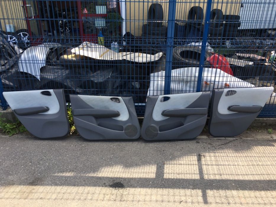 Honda City IV 01-07 Boczek Drzwi Prawy Przód