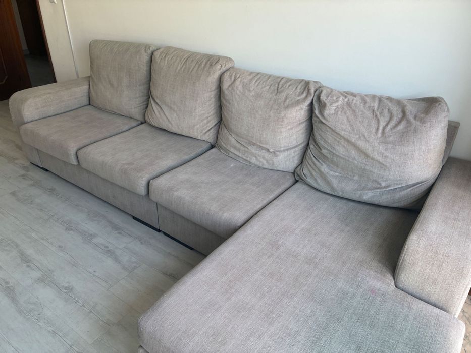 Sofá com chaise longue reversível