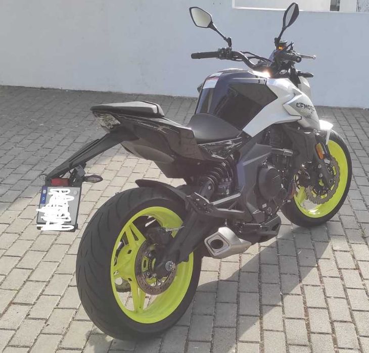 CF Moto  650  NK com Garantia