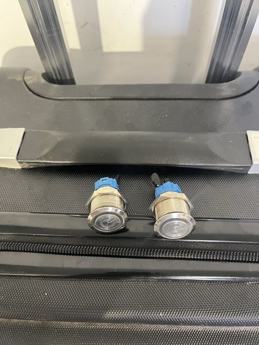 Lodka zanetowa botman leader gps akumulatory 4x  PO SERWISIE