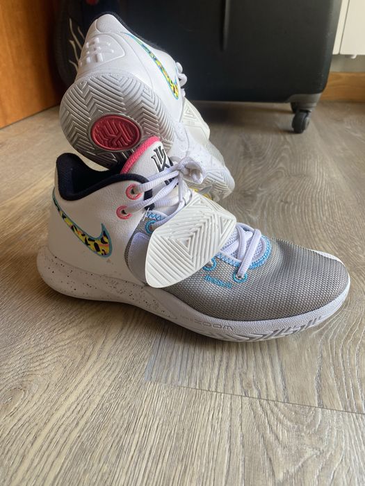 Sapatilhas de basquete contactem me pelo whatsapp